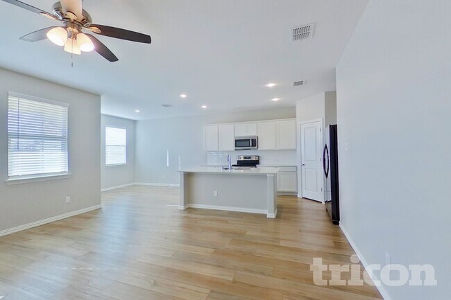 Foto del edificio - 440 Walpole Ct