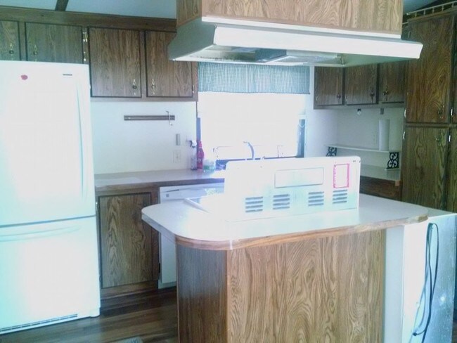 Building Photo - Galena Mobile Home