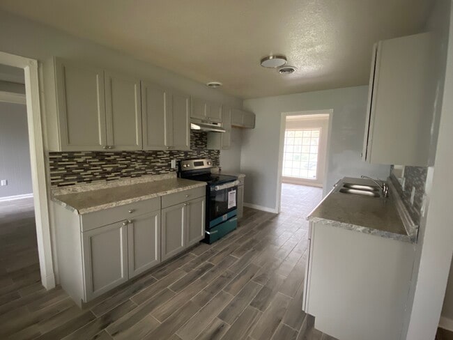Building Photo - 3495 Fox Hunt Dr