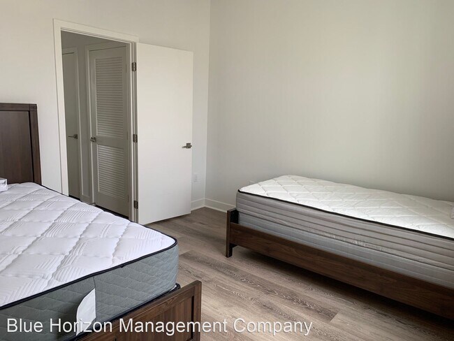Building Photo - 3 br, 3.5 bath House - 519 Bolinas Way #103