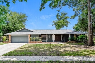 Building Photo - 8014 Dunstable Cir
