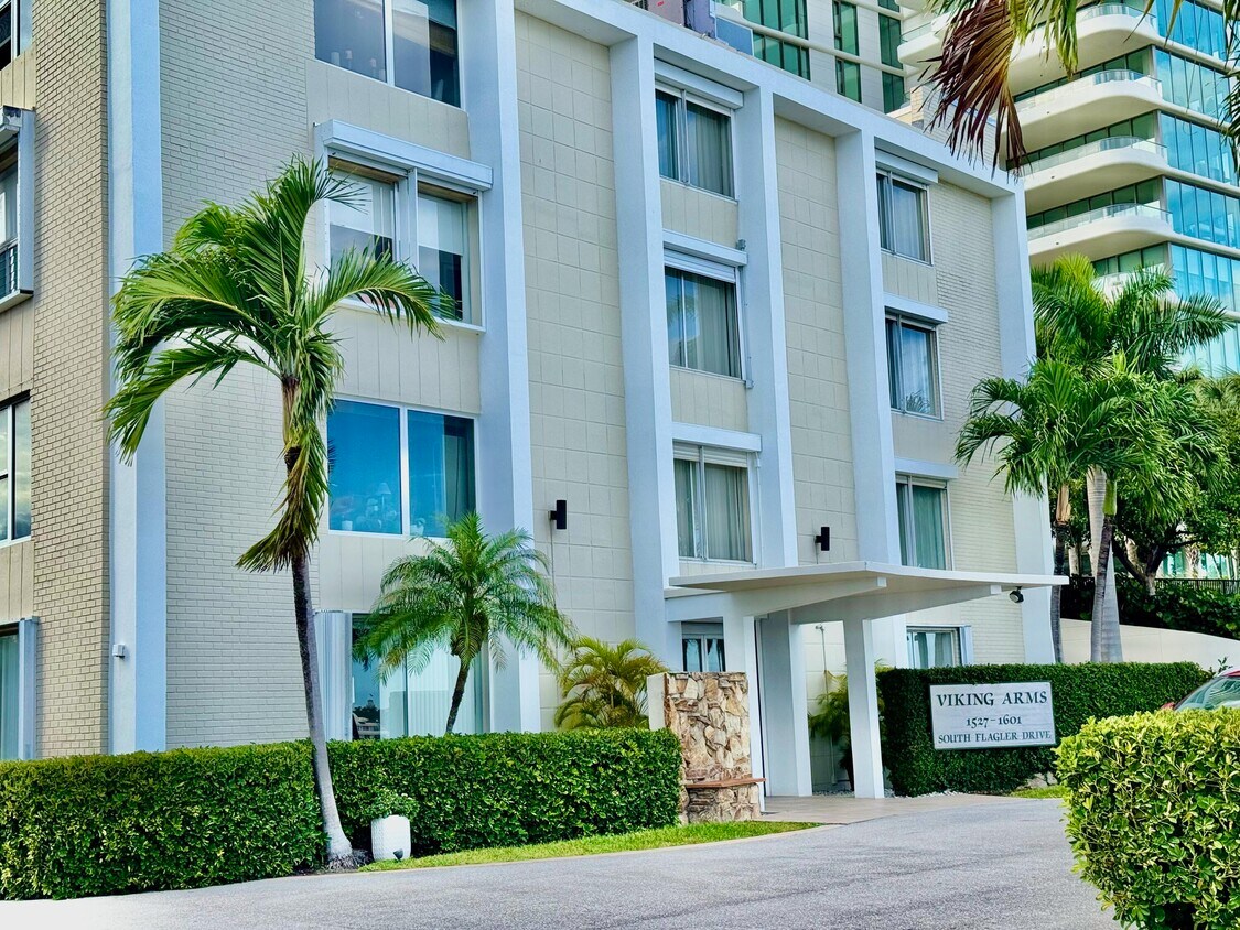 Foto principal - 1527 S Flagler Dr