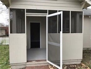 Building Photo - 1503 15th Ave N