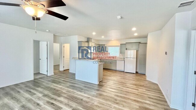 Foto del edificio - 12186 W 14th Ave