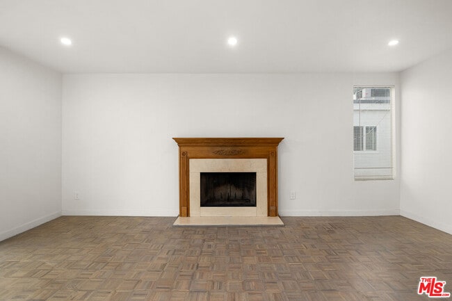 Building Photo - 4213 Whitsett Ave
