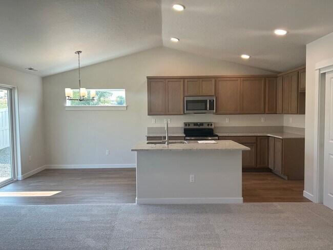 Foto del edificio - Brand New Home 3 Bedroom Home In Star!
