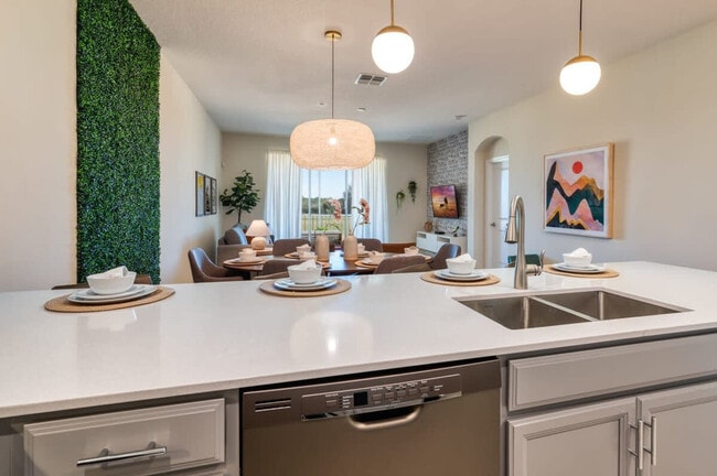 Foto del edificio - 833 Ocean Course Ave
