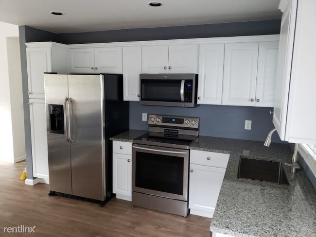 Building Photo - 2 br, 1 bath House - 580 Arden circle