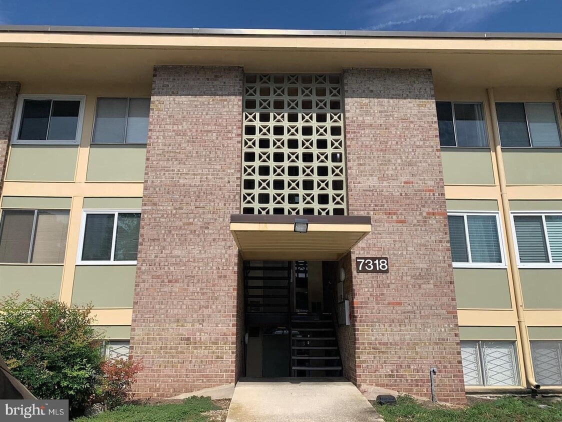 Primary Photo - 7318 Donnell Pl #C3, District Heights, MD ...
