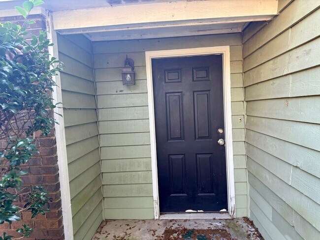 Foto del edificio - Eastside Home in Quiet Neighborhood