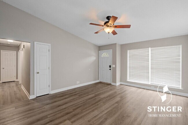 Building Photo - 16 Quail Ridge Cir N