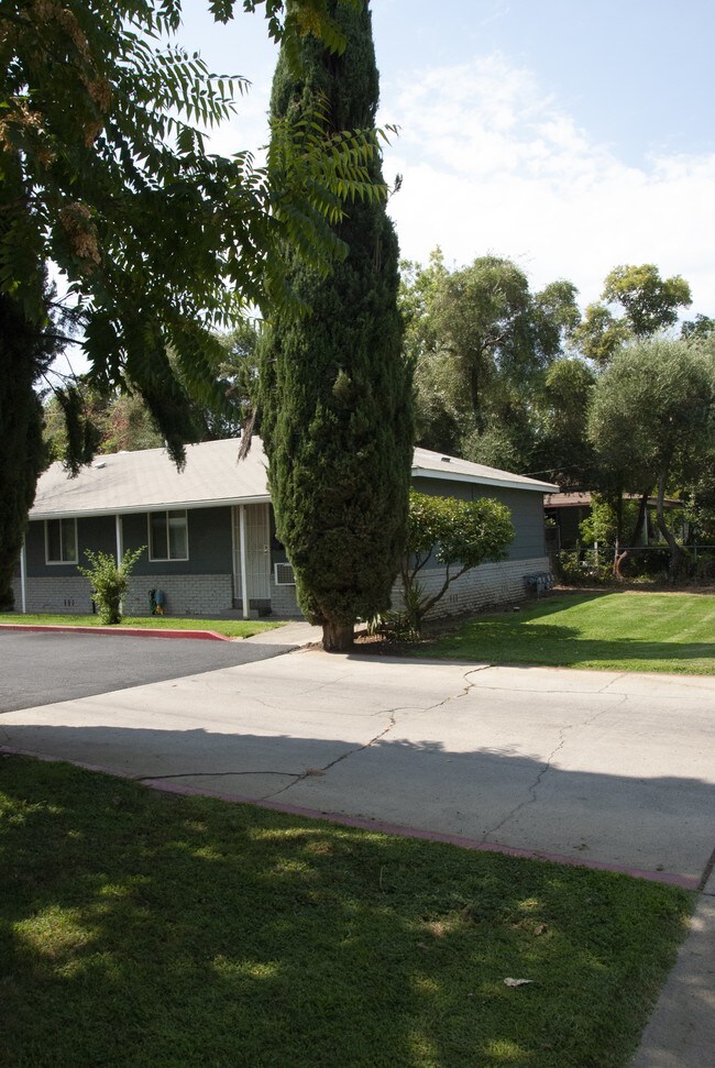 Building Photo - 501-503 Pomona Ave