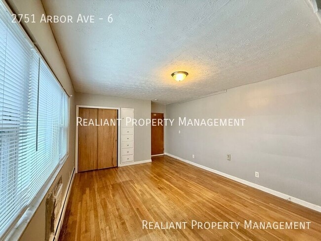 Foto del edificio - 2751 Arbor Ave