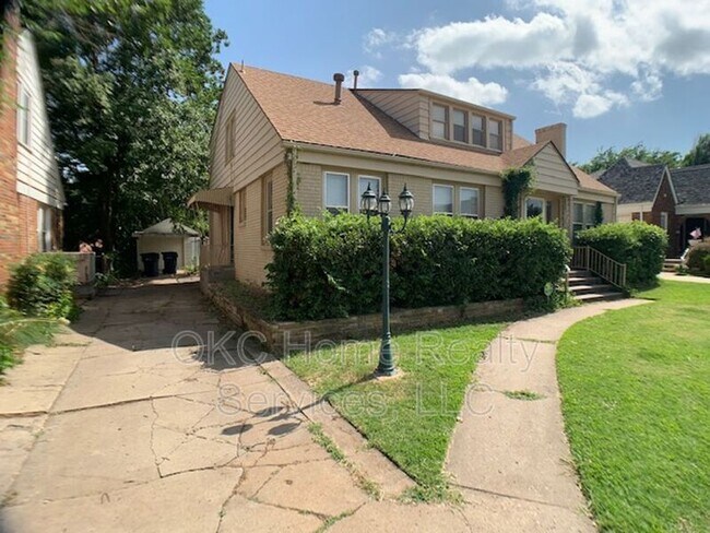 Foto del edificio - 2128 NW 25th St