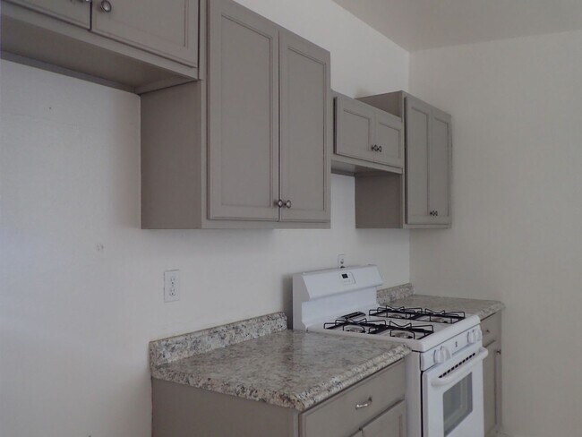 Foto del edificio - Cute spacious 3bd 1ba