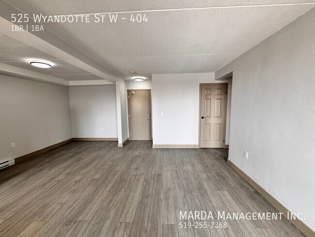 Photo du bâtiment - NEWLY RENOVATED 1 BED/1BATH - DOWNTOWN - ALL INCLUSIVE!