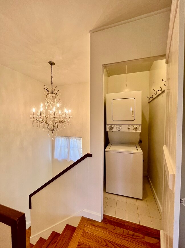 Inside laundry - 5283 Village Grn