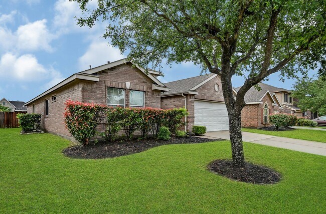 Building Photo - 15710 Bannowsky Lane