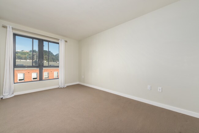 Foto del edificio - 2125 Bryant St