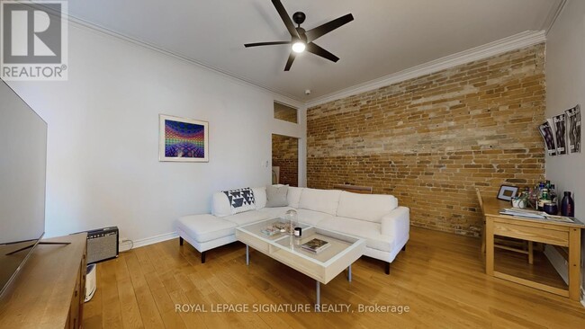 Building Photo - 553 Euclid Ave