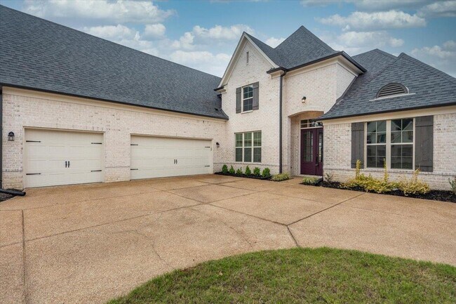 Foto del edificio - 5143 Lawrenceburg Ln