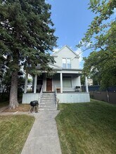 Building Photo - 1215 E 1st St
