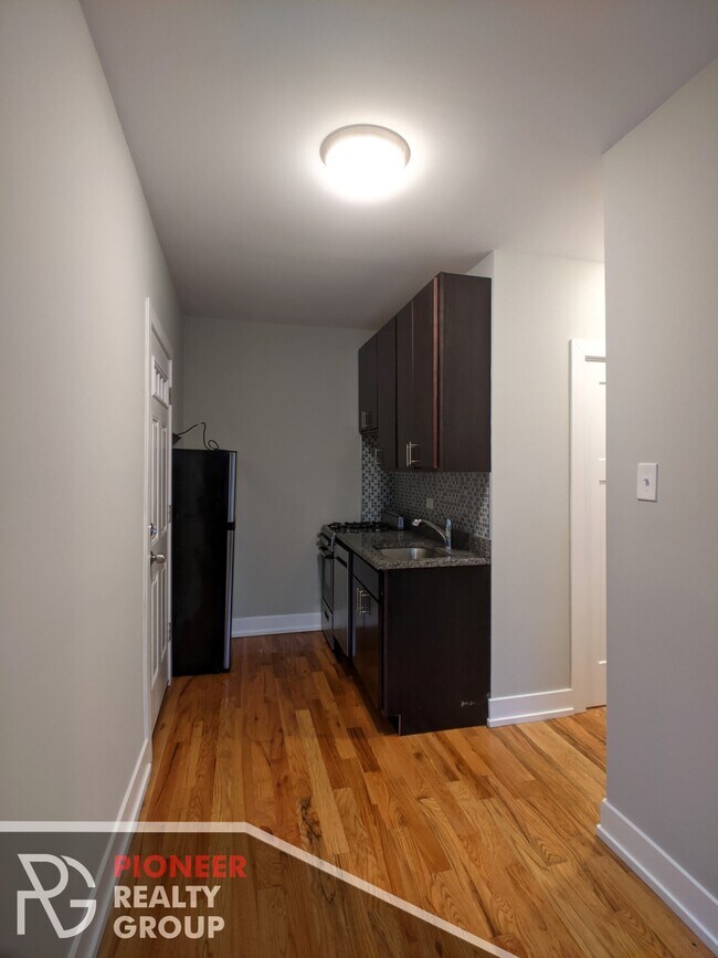 Foto del edificio - 2846 N Mildred Ave