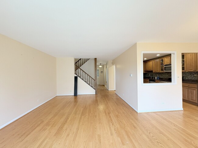 Building Photo - 424 Mallard Dr