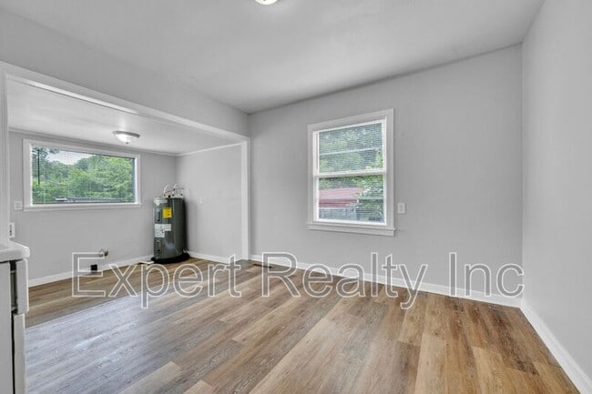 Building Photo - 6148 Court M