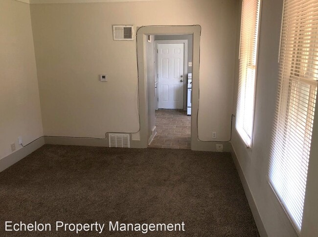 Building Photo - 3 br, 1 bath House - 810 N 9th St