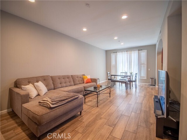 Foto del edificio - 4433 Owens St