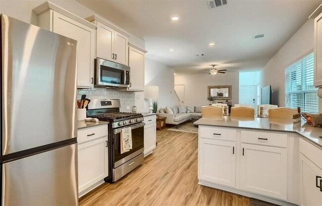 Building Photo - 198 George Neggan Ln