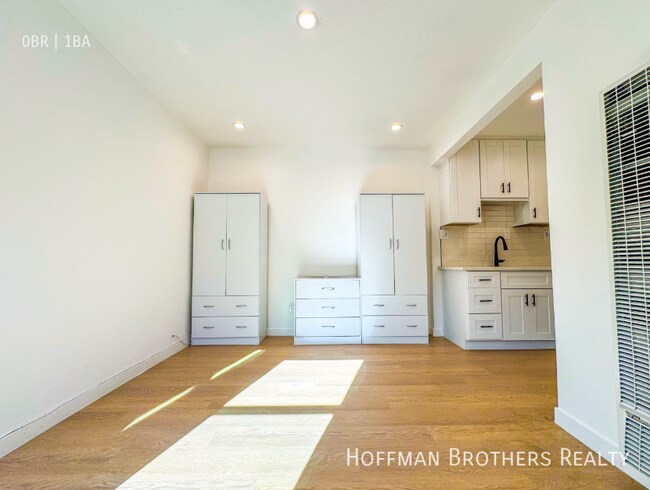 Foto del edificio - 1508 3/4-1504 Maple St