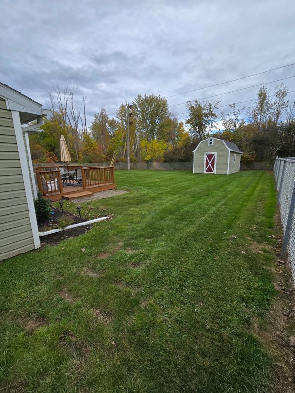 Foto del edificio - 7974 Pickett Ln