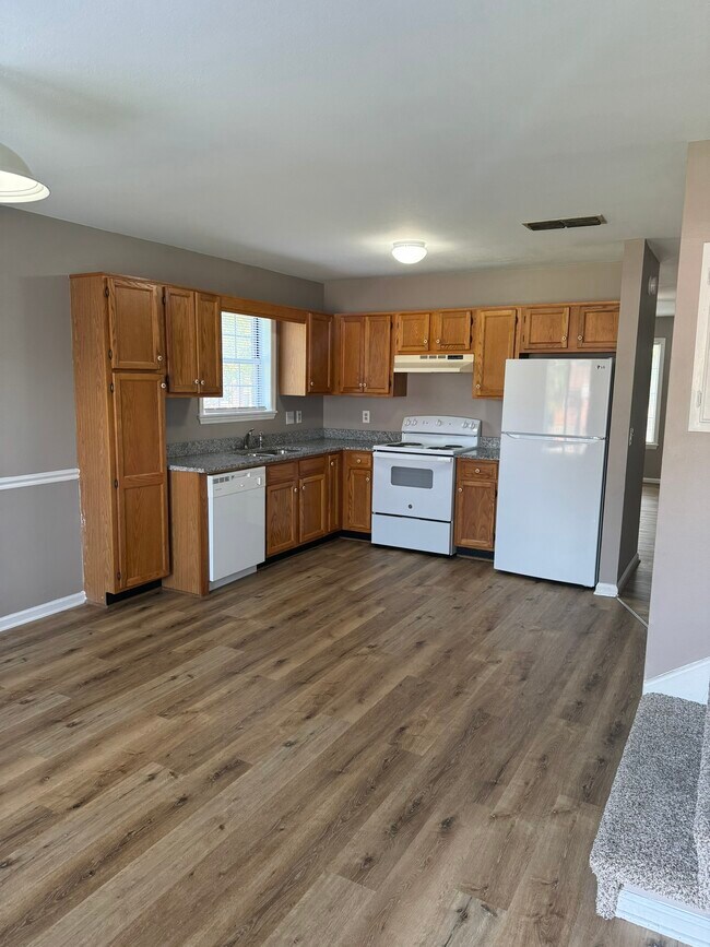 Foto del edificio - 317 Hillside Ct