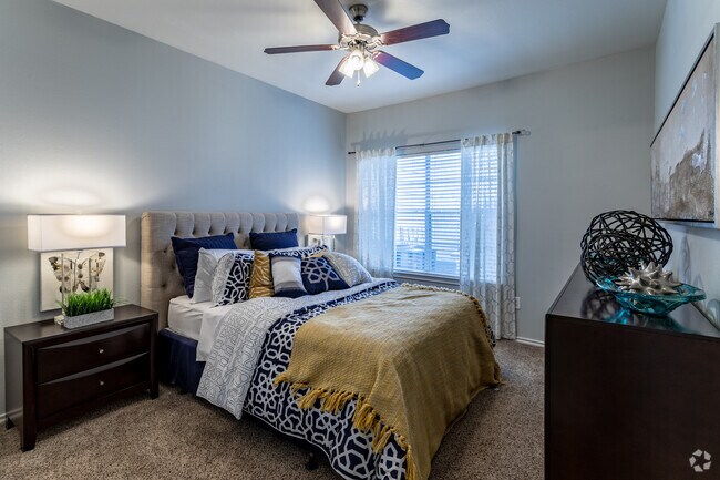 2BR, 2BA 953SF - Villas at Bandera