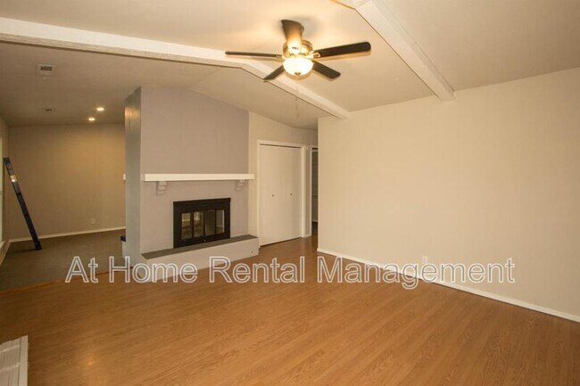 Foto del edificio - 1625 S Poplar Ave