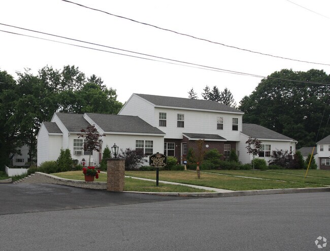 Building Photo - 110 Sagamore St