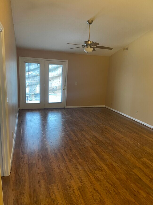 Family room. - 7311 Chatham Ct