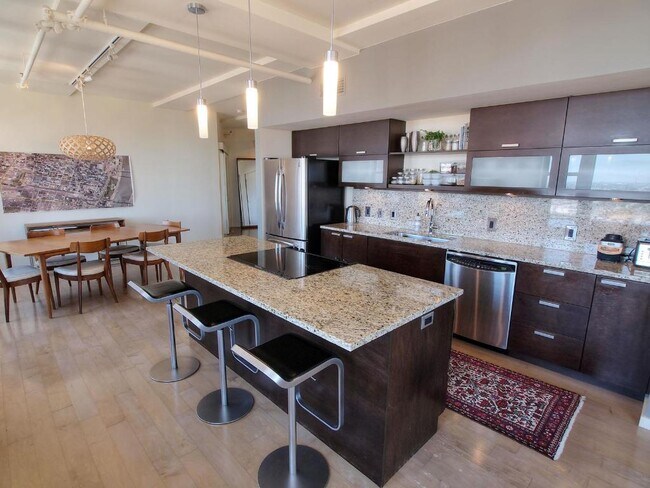 Foto del edificio - 915 Olive St