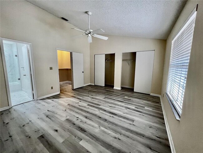 Building Photo - 21420 Tudor Dr