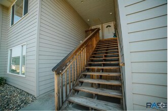 Building Photo - 7107 56th St
