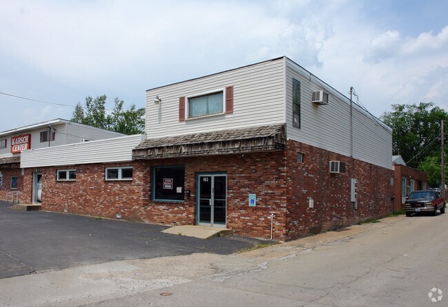 Building Photo - 429-463 E Karsch Blvd