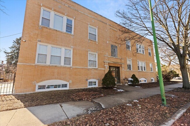 Foto del edificio - 4139 W Leland Ave