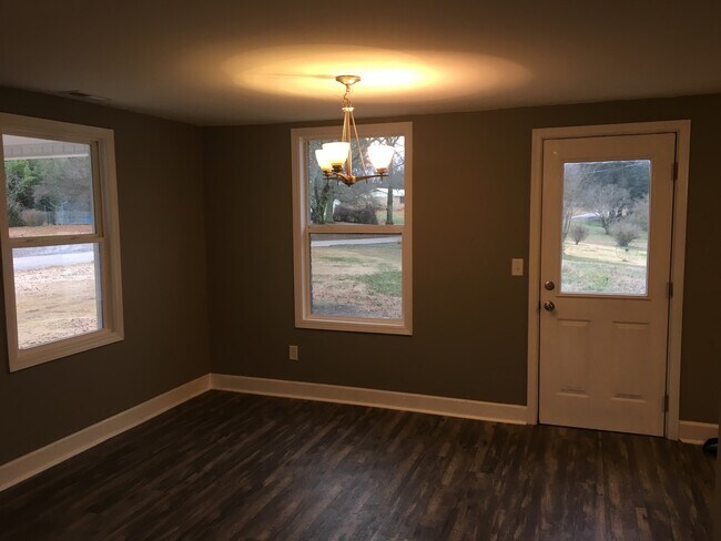 Building Photo - 515 County Road 1224