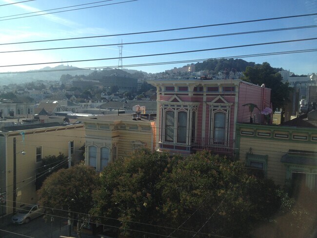 Foto del edificio - 493 Haight St