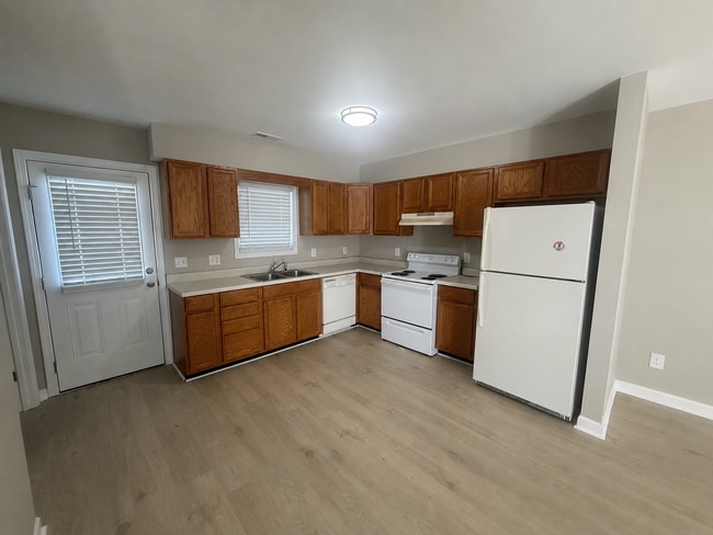 Foto del edificio - Two bedroom, 1 bath apartment in Burlington
