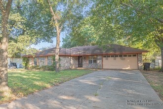Building Photo - 1033 Princeton Pl