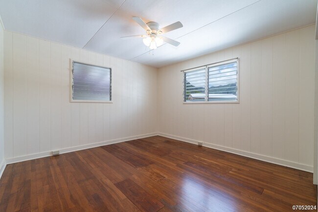 Building Photo - Spacious 4 bd / 2 ba home in Kaneohe