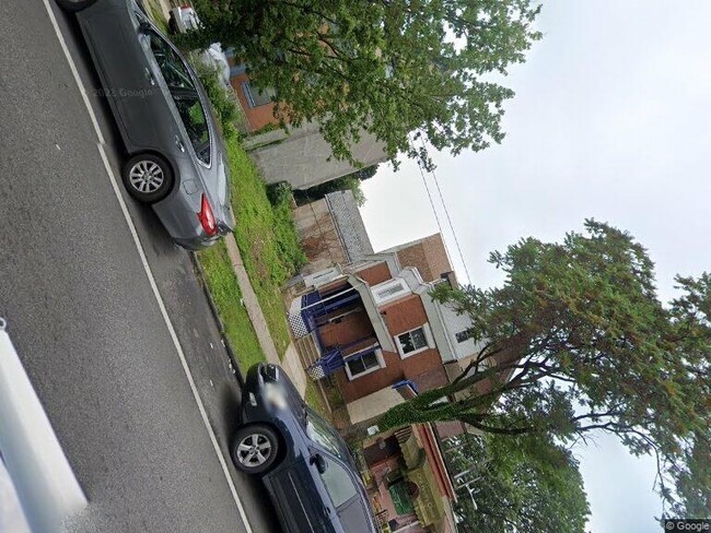 Foto del edificio - 5322 Wayne Ave